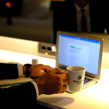 ومركز مؤتمرات بير دايمون كونيا