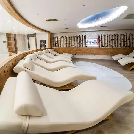 Bayir Diamond & Convention Center Szálloda