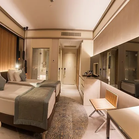 מלון Bayir Diamond & Convention Center קוניה